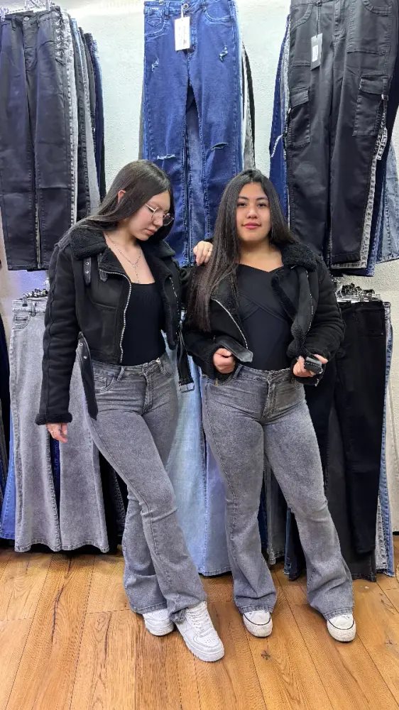 Flare Jeans Estocolmo (36 a 46)