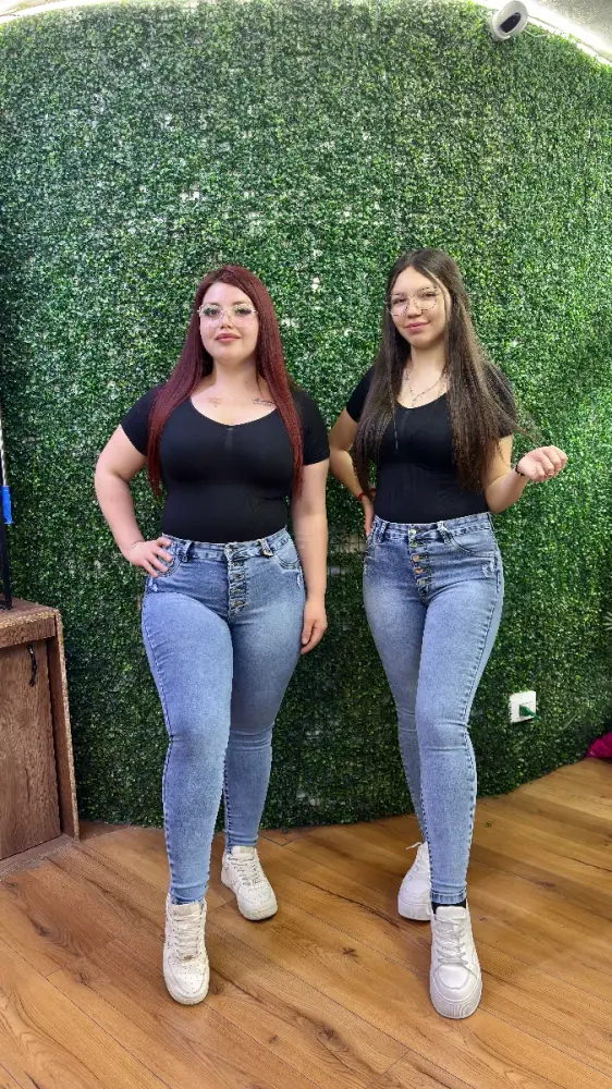 Skinny Celeste 5 Botones (36 a 46)